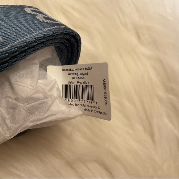 Vera Bradley Webbing Lanyard - NWT x2 - Mural Garden & Lisbon Medallion Logo - Picture 7 of 7